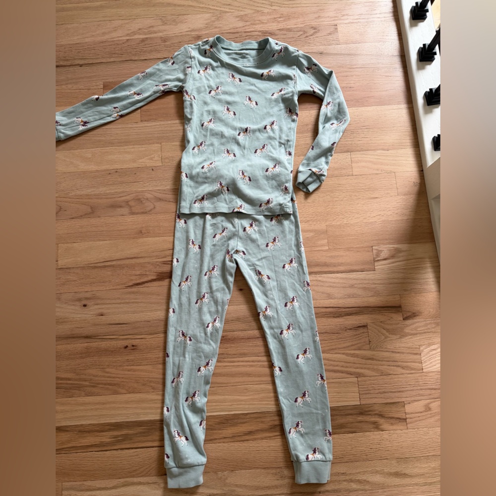 Kids Light Green Unicorn Print Pajama Set